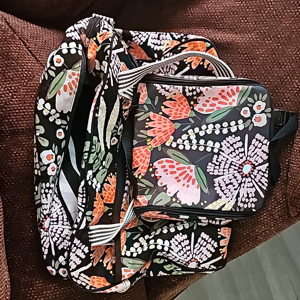Thirty-One travel set